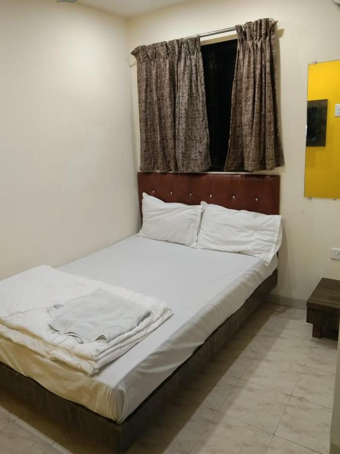 Sadguru Lodge مومباي المظهر الخارجي الصورة